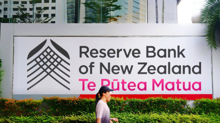RBNZ Holds Interest Rates Steady as Inflation Returns to Target