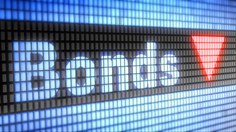 Bonds Fall, Yields Surge as Markets Reprice Inflation Risk