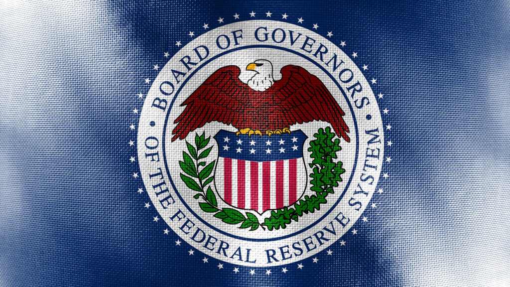 Warsh's First Fed Minutes Show a Committee Torn Between Hikes and Cuts
