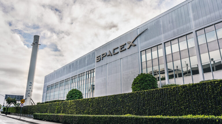 SpaceX Stock Tumbles After Record IPO: What's Driving the Slide