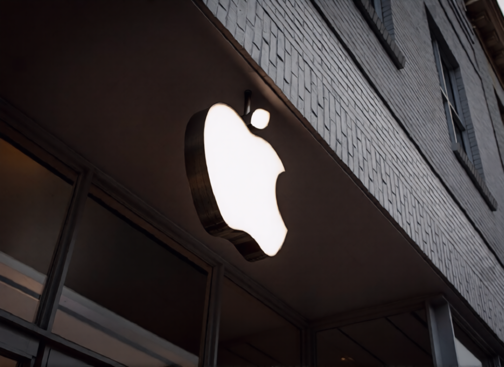 Apple Locks In $30 Billion Chip Deal with Broadcom