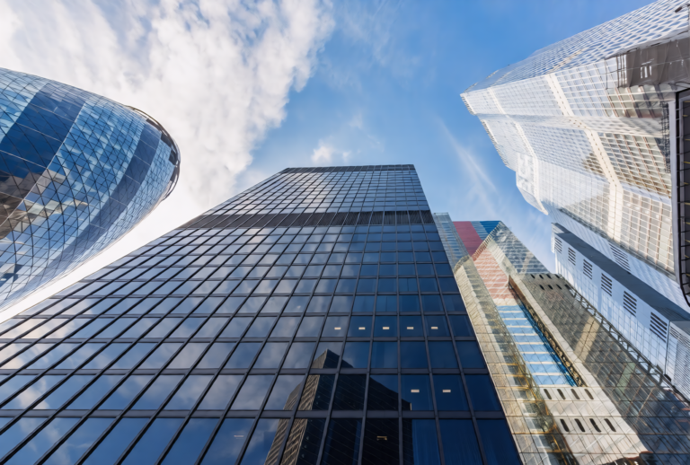 UK Growth Holds Firm, but Energy Risks Threaten Momentum