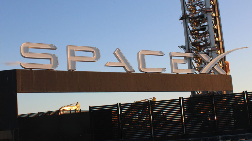 SpaceX Delivers Strong Growth, but AI Spending Worries Investors